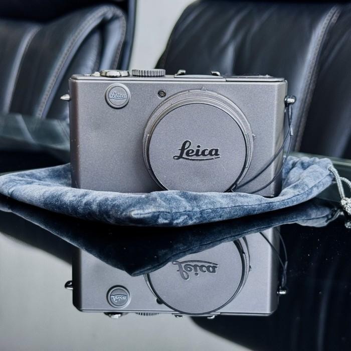 Jual Leica D-Lux 4 Titanium Special Edition Summicron Point & Shoot Vintage