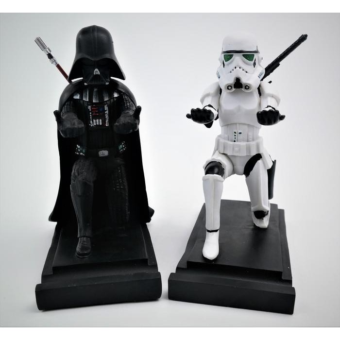 

Mobile Pen Holder Knight Roman Stormtrooper Lord Vader Desk Organizer