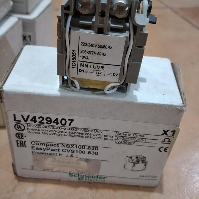 LV429407 SCHNEIDER UVT MN