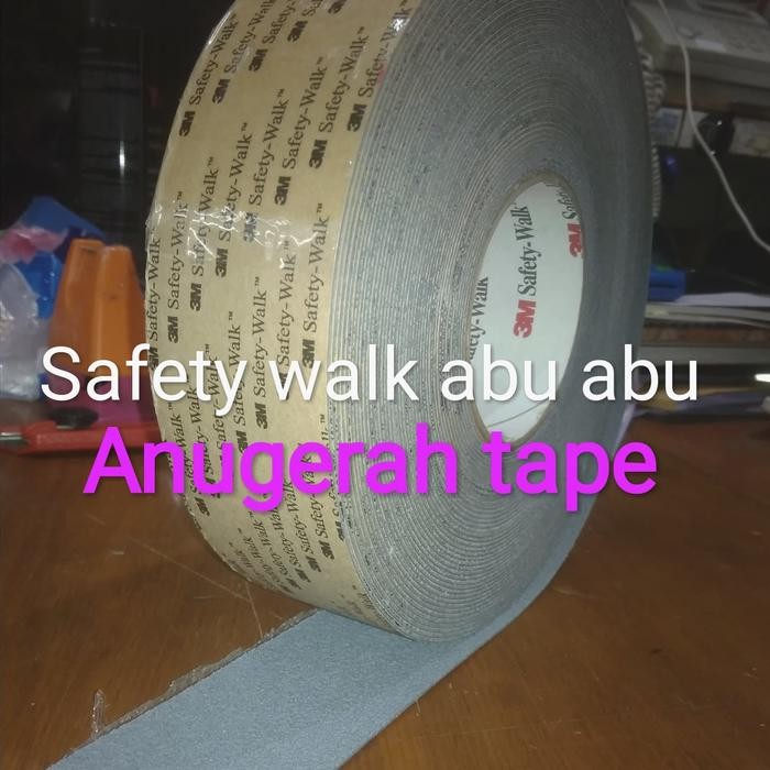 

Safety Walk Anti Slip Warna Gray 1 Inci X 18 Meter