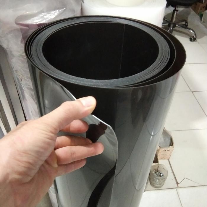 PLASTIK TUTUP PAGAR TEBAL 1,2 mm / FIBER PAGAR / FIBER PLAT METERAN WARNA HITAM ( HITAM)