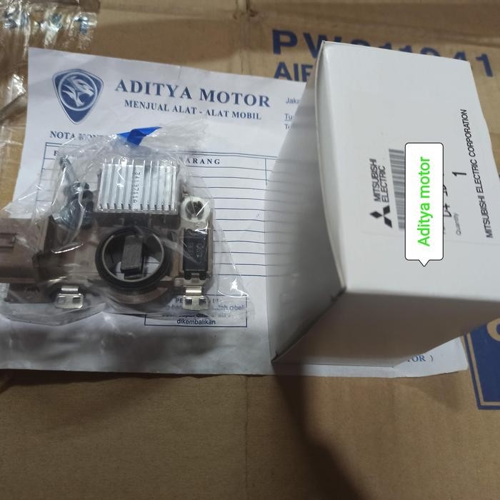 IC regulator/ alternator/ dinamo ampere grandis original MITSUBISHI