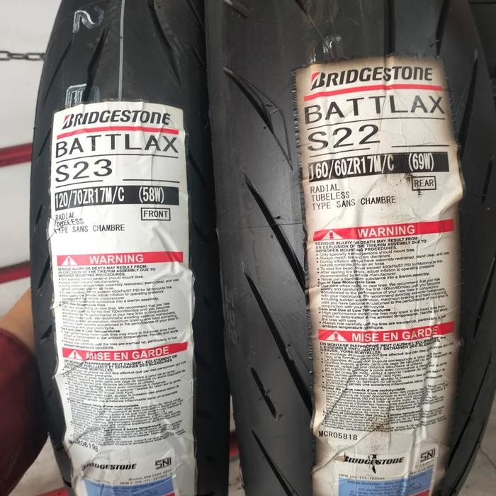Paketan Ban Luar Battlax S22 Uk 120/70-17 & 160/60-17 Tubeless