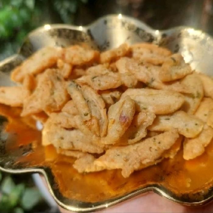 

Barang Terlaris Snacks kue bawang / kue bawang gunting homemade - 1000 gram - 1 kg Ready