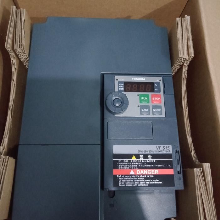 VFS15-4055PL-W INVERTER TOSHIBA 5,5 KW