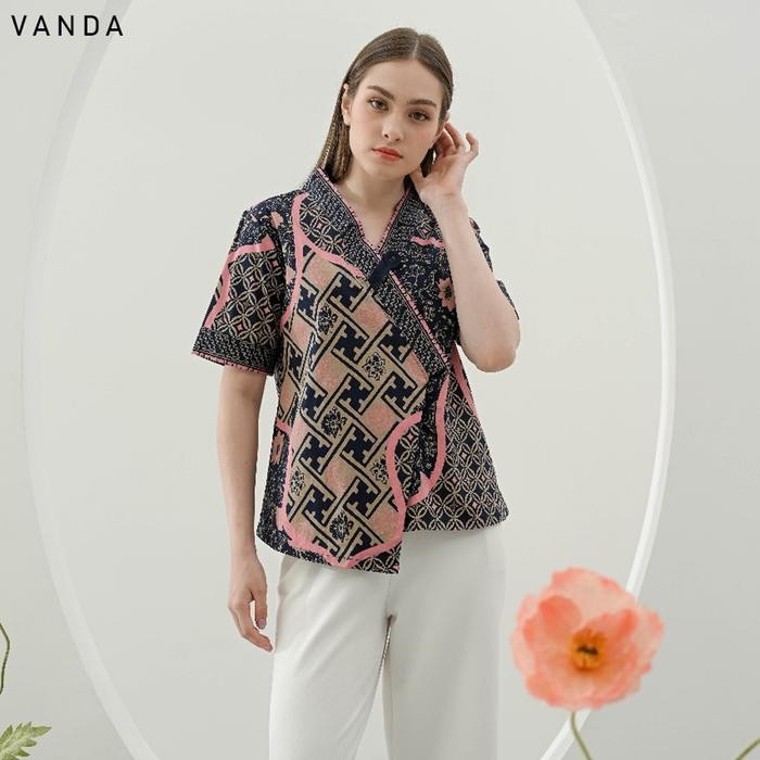 Evercloth Vanda Blouse Wanita Atasan Wanita Blouse Batik Kimono