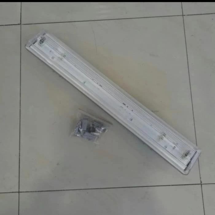Kap Tl Led 136 Waterproof Ip65 120Cm Rumah Lampu T8 Tl Led Philips Set - Tanpa Lampu