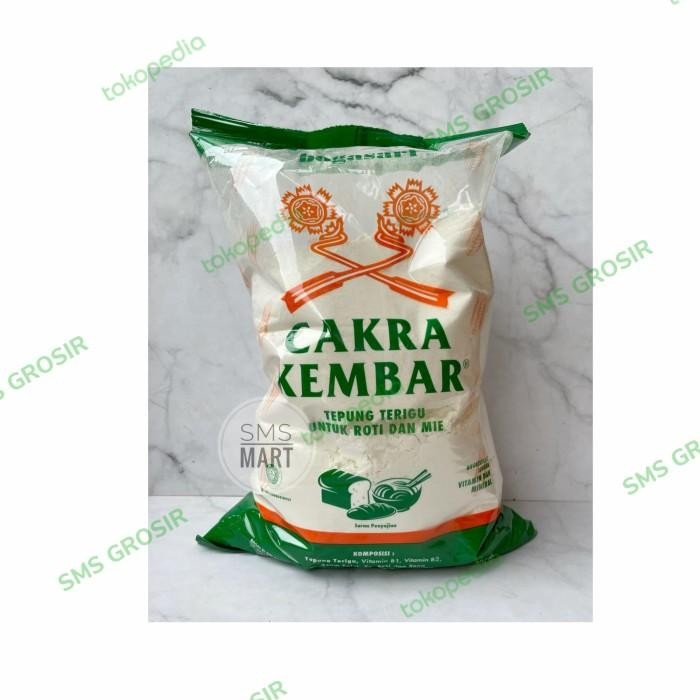 

(Expert) Tepung terigu CAKRA KEMBAR tepung protein tinggi 1000 gram 1kg