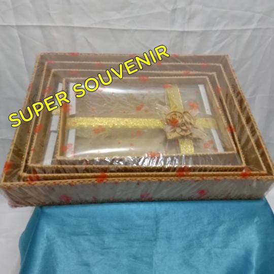 Pesta_Genz Kotak Hantaran Dengan Tutup Mika Tinggi