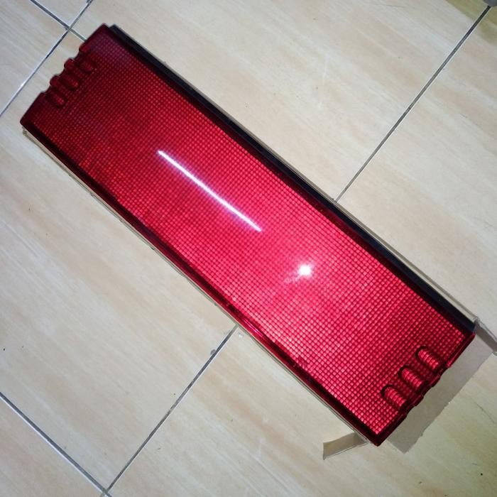 Parts Imitasi Reflektor Belakang Ford Laser / 323 Trendy