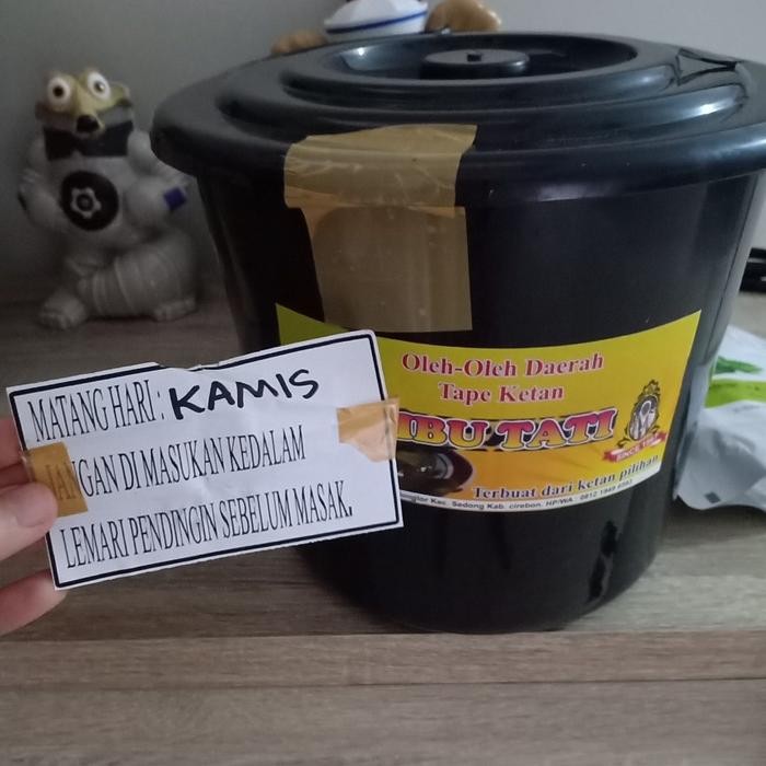 

Tape Ketan Khas Cirebon/Kuningan Ibu Hj.Tati Kemasan Ember Isi 60 Pcs Kualitas Terbaik