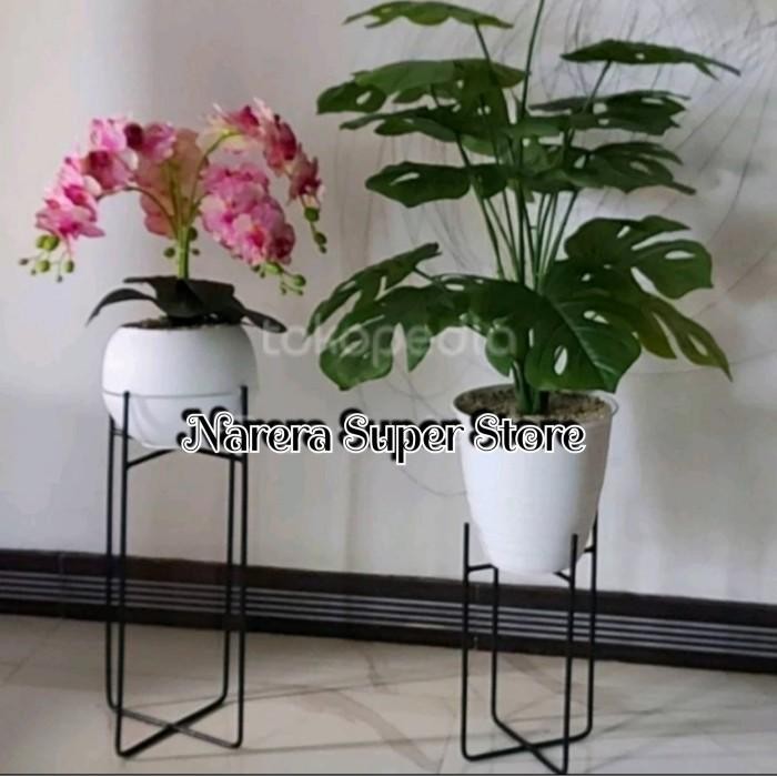 Gardening_Love Standing Rak Pot Bunga Besi Po