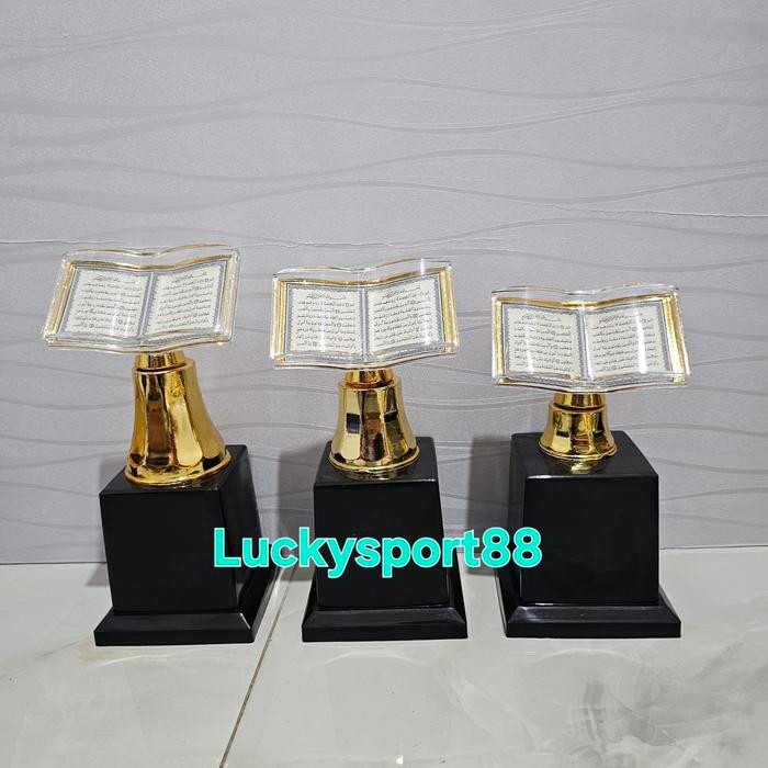 TROPHY PIALA alquran manasik haji