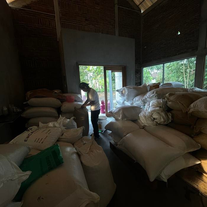 

HOUSE BLEND ESPRESSO FULL ARABIKA 1 KG