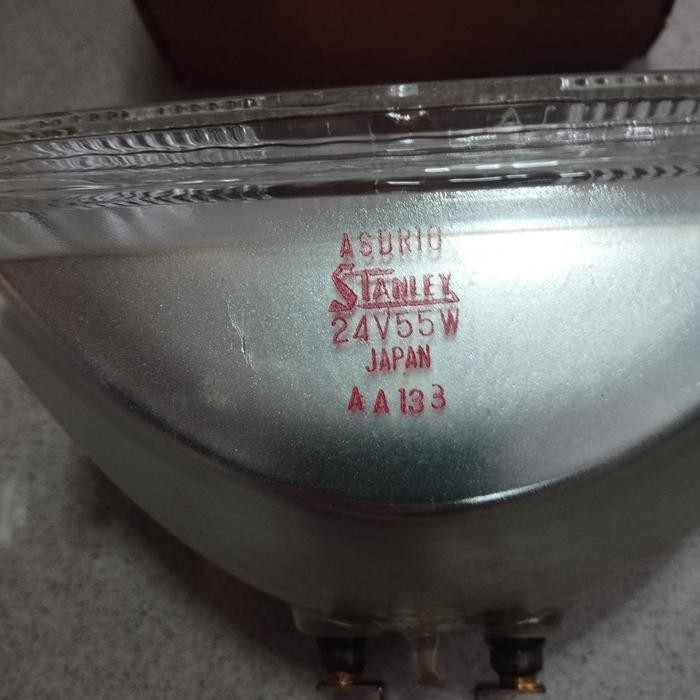 Lampu Sealed Beam Kotak 24V Stanley Japan