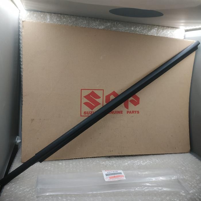83831-80J00 Weatherstrip Rear Door Out Rh Suzuki Sx4