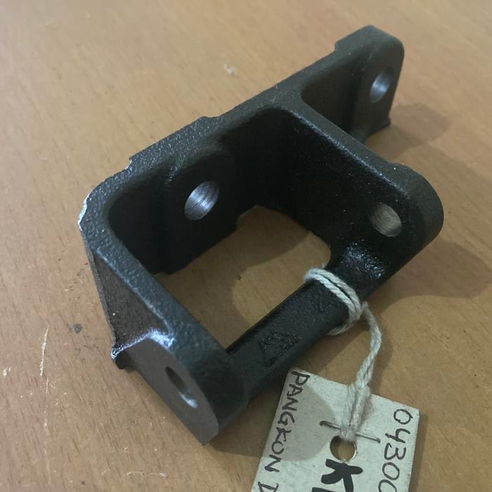 Bracket Alternator Dinamo Ampere Kijang Grand Kf52 5K Toyota Genuine