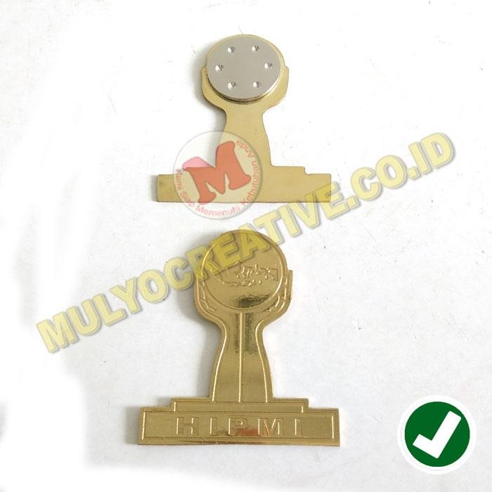 

Lencana Pin Bros Hipmi Pin Hipmi Warna Gold Full Logam Pengait Magnet PREMIUM