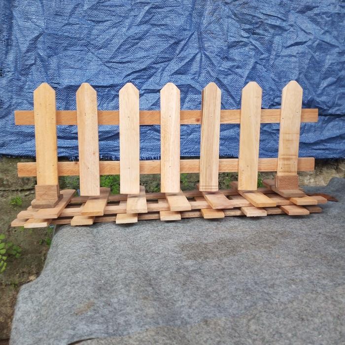 pagar kayu mini, pagar pembatas taman