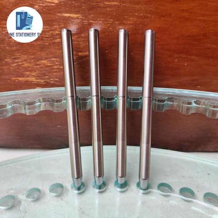 

Pilot Ballpoint Stainless Classic