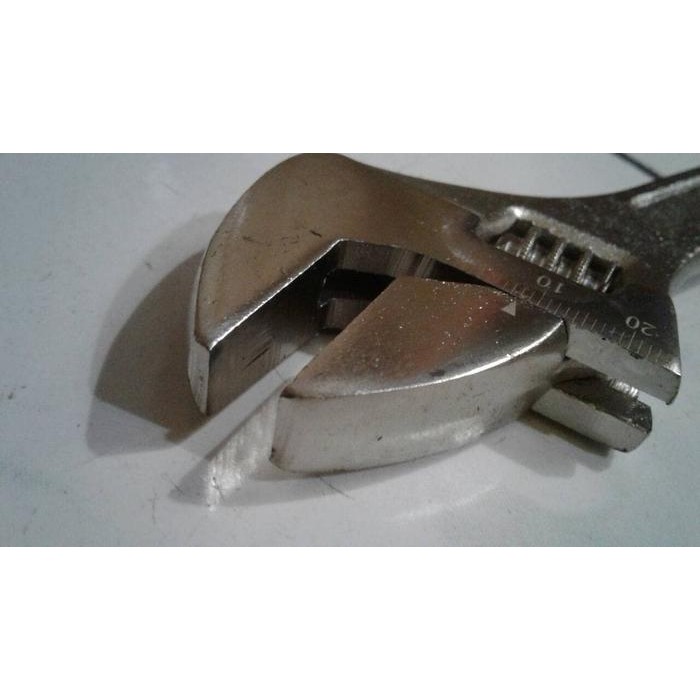 kunci inggris 12" /kunci inggris 12in/300mm