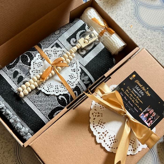Souvenir sajadah dewasa peci tabih box tahlil khitan oleh oleh haji