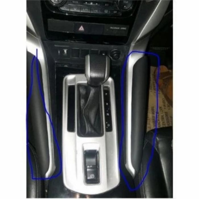 TOP PANEL CONSOLE SOFTPAD ALL NEW PAJERO SPORT 2017 - 2020 ORIGINAL