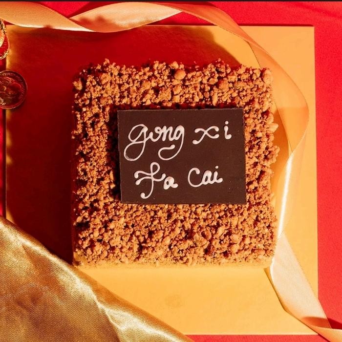 

Mocca / Moka Nougat Cake Chinese New Year Gift Set Edition Cake Imlek