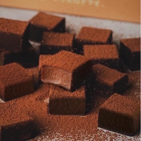 

Ger Coklat Jepang Rum Chocolate The Brown Hare