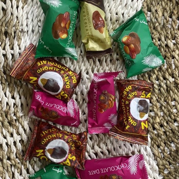 

Ger Coklat Kurma Kacang Almond 1 kg