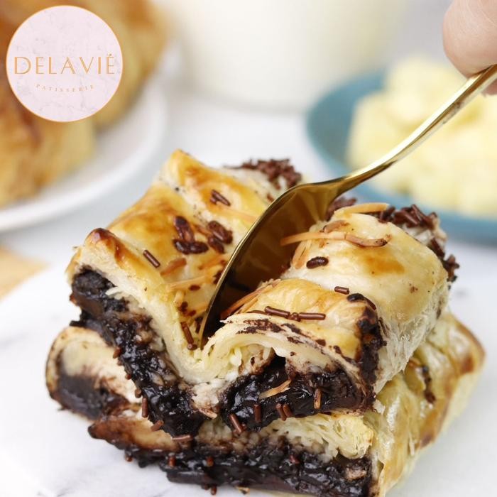 

Ger choco cheese puff (delavie patisserie)