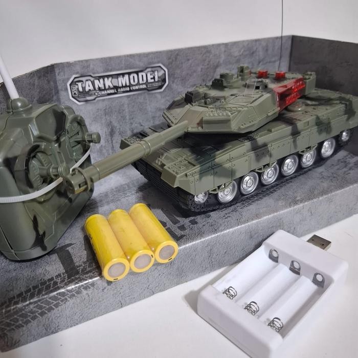 8T D-3835 RC TANK REMOTE CONTROL INTERACTION MAINAN MOBIL TANK BAJA BATERAI CHARGE