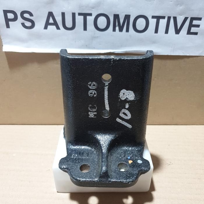 Hanger Helper Belakang Mitsubishi Canter Rh Original Mc122996