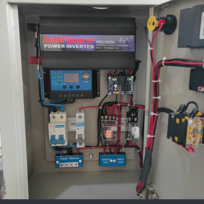 Panel inverter otomatis dengan PLTS hybrid off grid 1 watt *