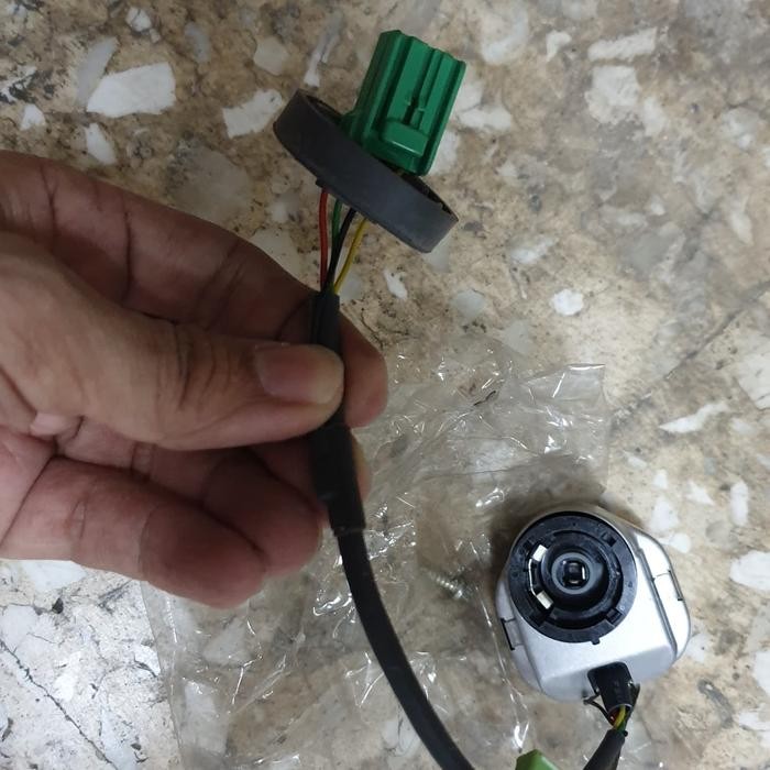 Kabel Bohlam Hid Pajero Sport