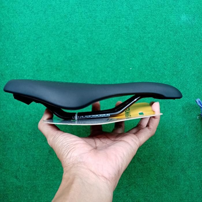 Sadel Short Nose Sepeda Road Bike Mtb Strummer Original