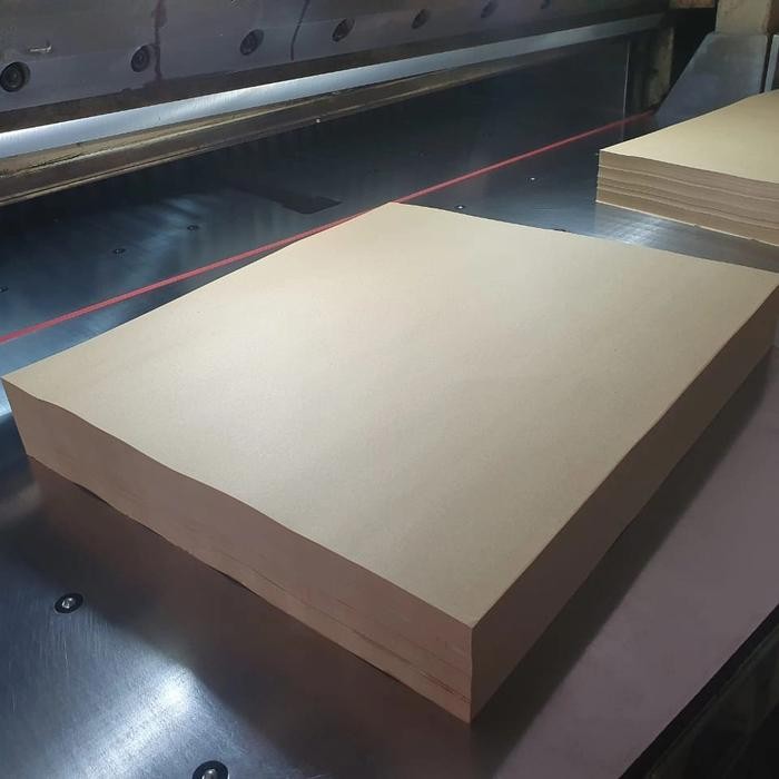 

Kertas Alas Kaki Cuci Mobil / Carwash Samson80Gr Polos 30X40 Cm