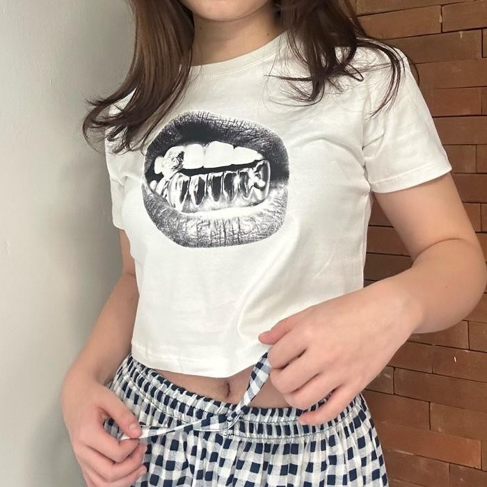 (Allthebest) lips baby tee y2k crop top graphic tee downtown vintage 2000s