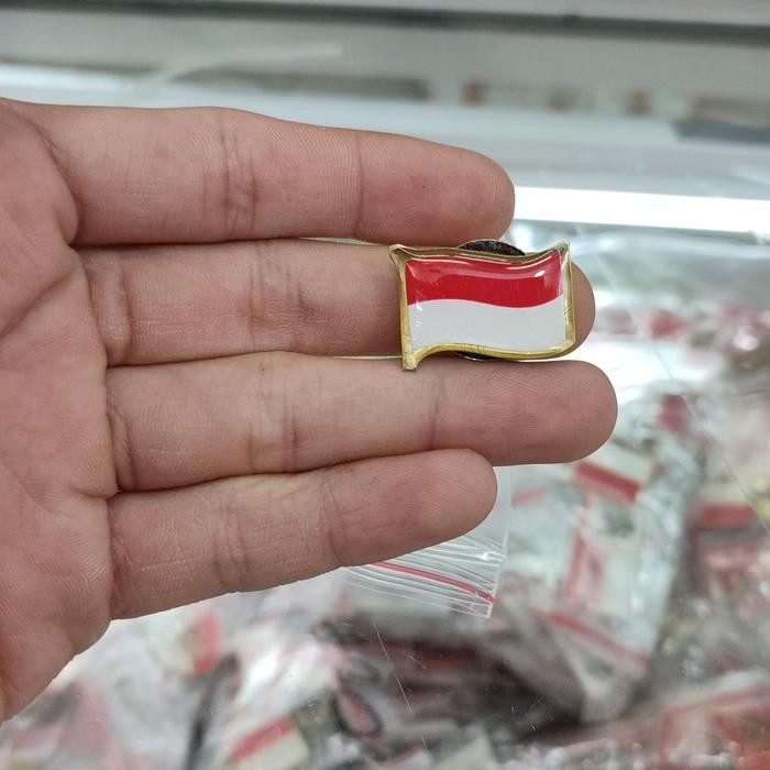 pin bendera merah putih kibar magnet premium