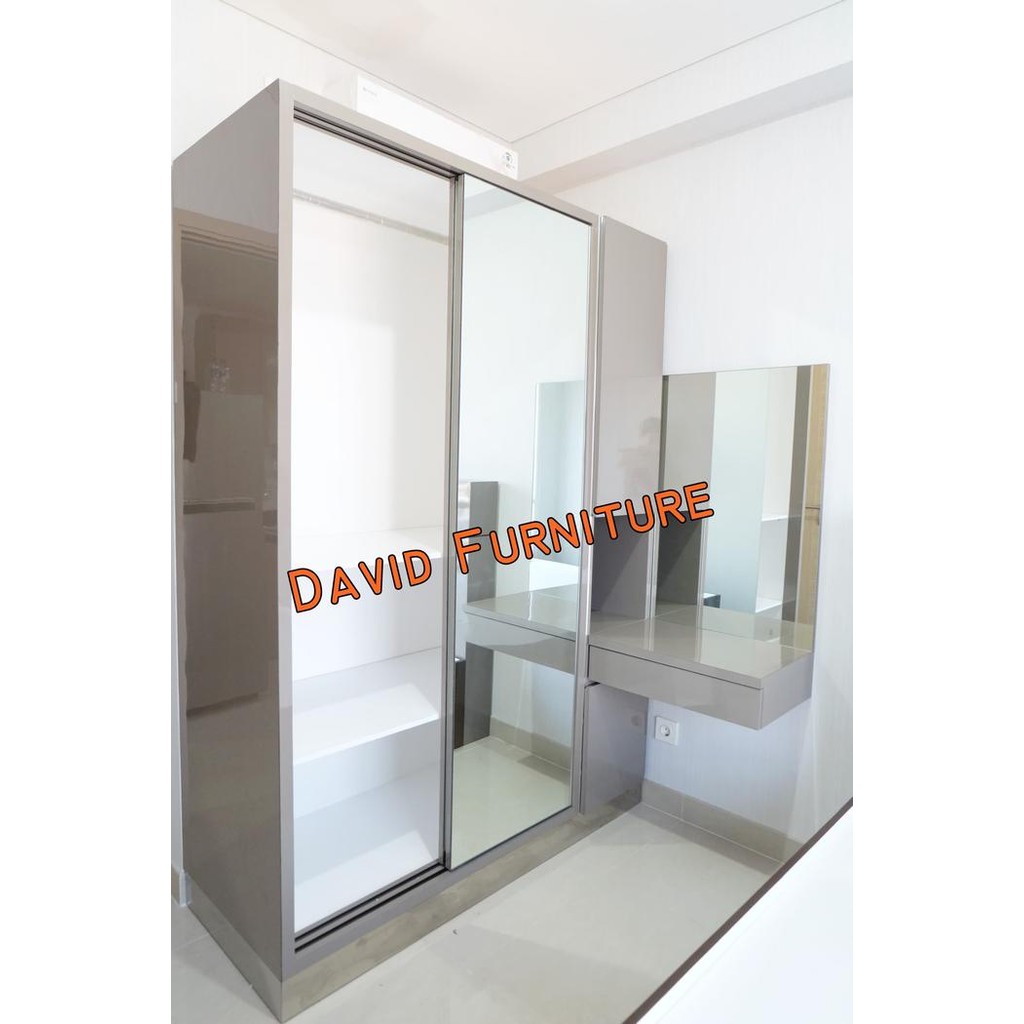 Lemari Baju Pintu Kaca Meja Rias Floating
