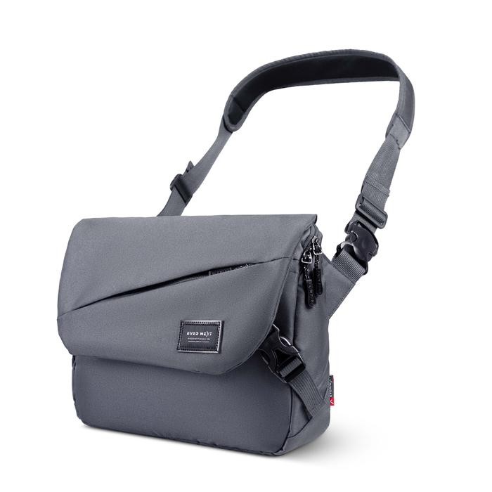 EVERNEXT - Messenger Bag Pria Tas Selempang Pria Tas Selempang Laptop Terbaru