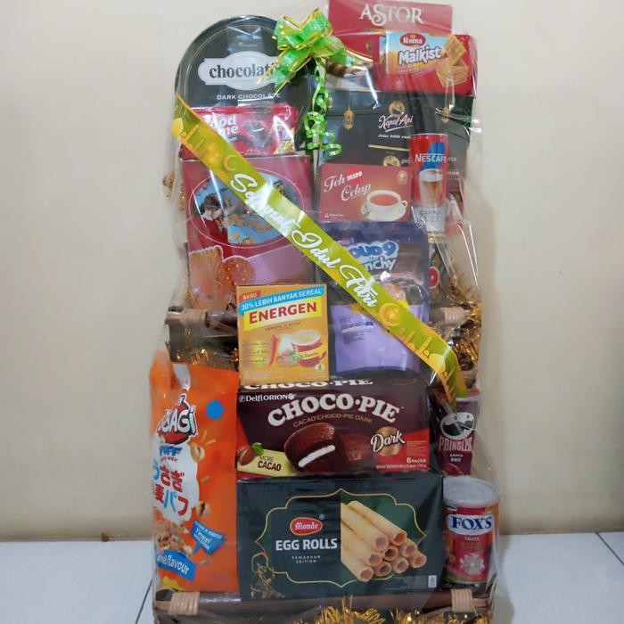 

PARCEL SPESIAL /parcel lebaran/natal/tahun baru