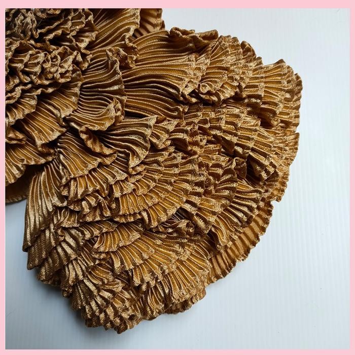 

AT [ SIAP KIRIM ] renda plisket rempel gold silver 1 roll iis 7 meter ren