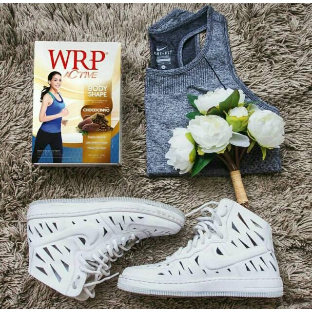 

(Expert) [WRP] Active Body Shape Chococinno, Red Berries 234 gr