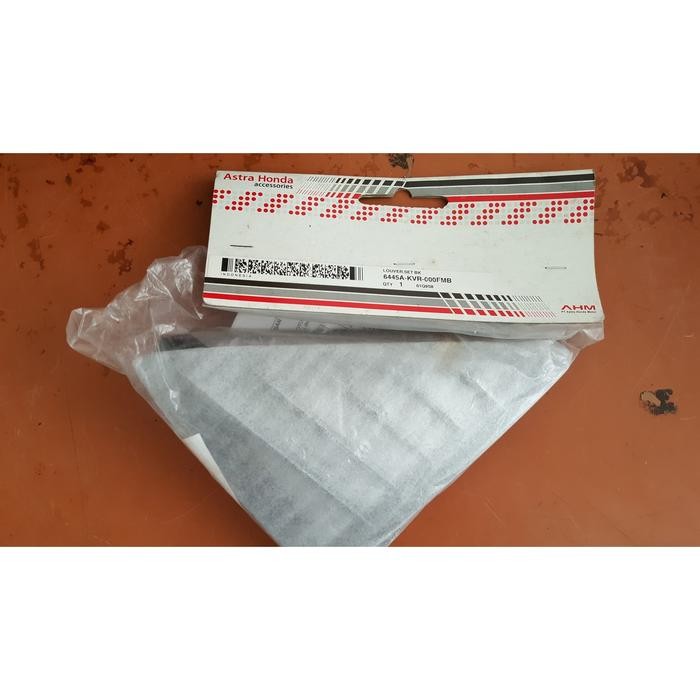 Louver Revo, 6445A-KVR-000 - Hitam