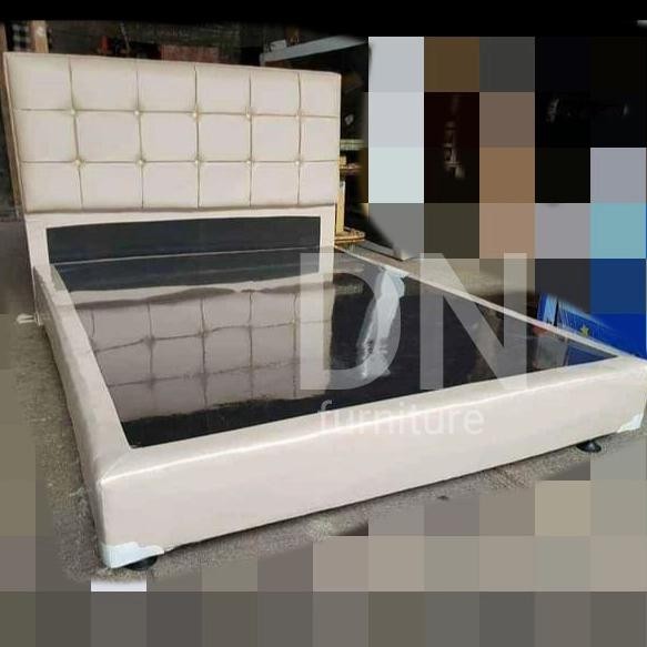 Dipan+Sandarn Tempat Tidur Uk 140X200