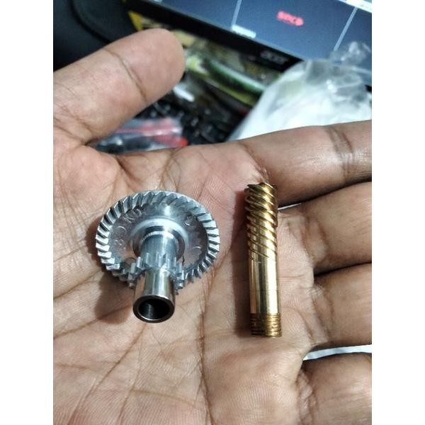 1set original Main gear / Drive gear + Pinion gear Reel Penn Battle