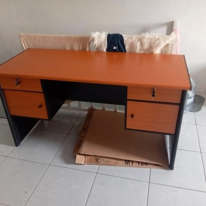 Meja Kantor 1Biro Meja Kantor Meja Tulis 140 Cm Meja Kerja Besar
