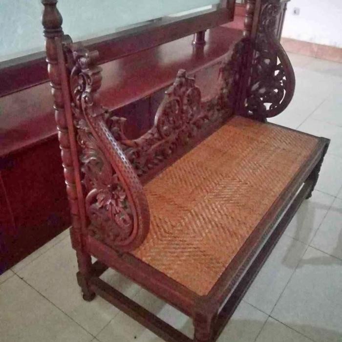 Kursi Panjang Jati Rotan Ukir Antik Klasik