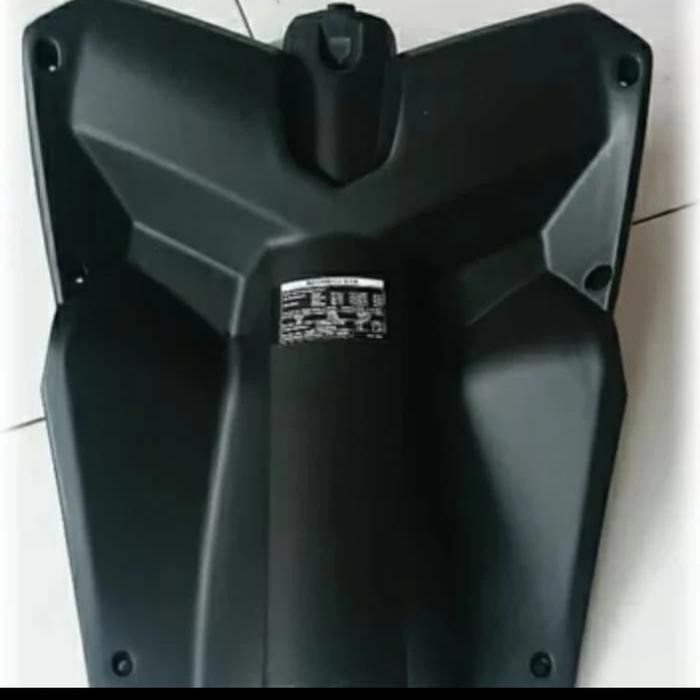 legshield tengah bawah dasbor vario techno 110 cbs karburator 2011 kode 1012